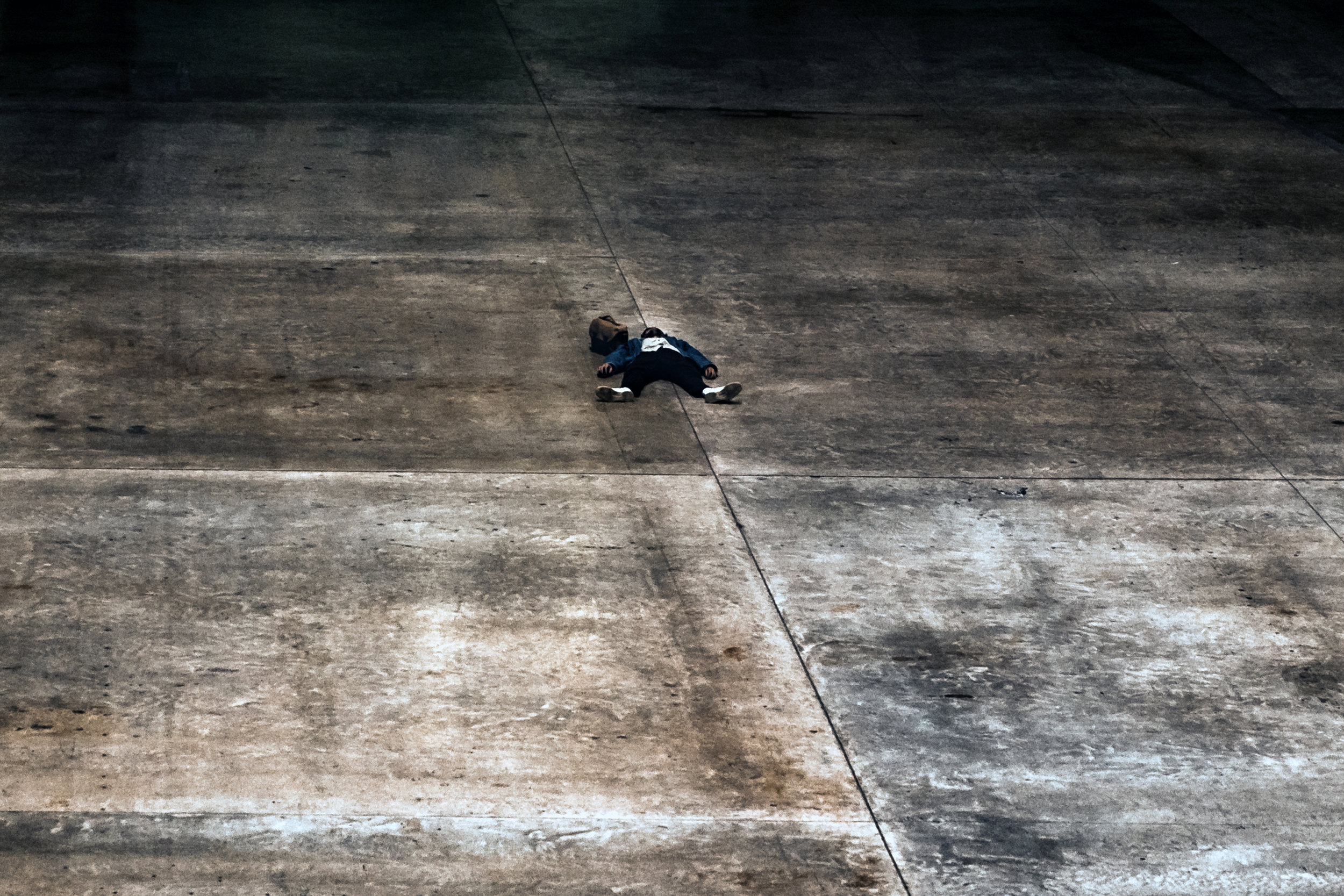 用勇气和智慧摆脱对默认选项的依赖