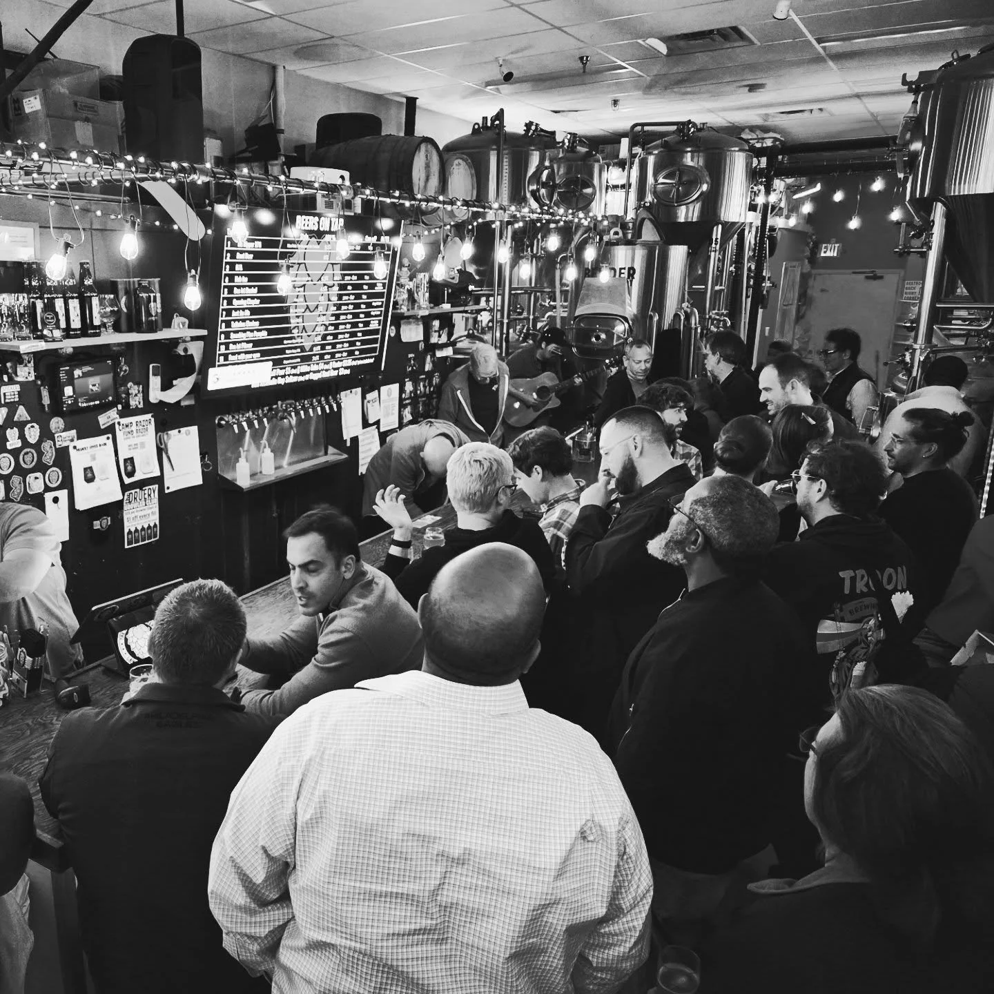 DRUERY FIRST GIG CROWD SHOT.jpg