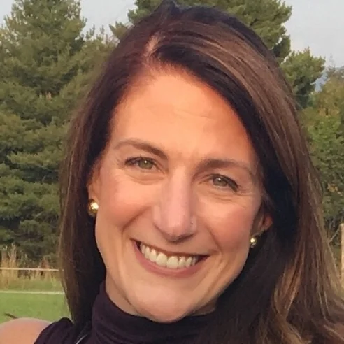 Kristin headshot.jpg