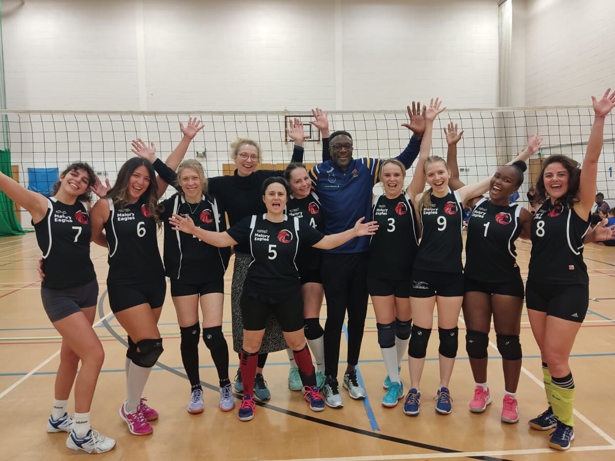 A big shout out to Malory Red Eagles tonight! Without having middles or a libero, they won a game against Inter Stingrays  @inter_volleyball_london with full sets at home. 

Great spirit and performance from each of the players. But the MVP of the ma