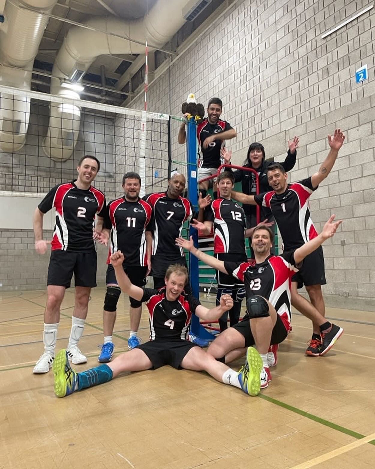 Malory Eagles beat Phoenix 3-1 at London League Men&rsquo;s Devision 1B tonight! 

The squad had only 1 middle and no libero, 8 players in total for the game, however they proved that their experience makes it work! 

The MVP of the match goes to @em