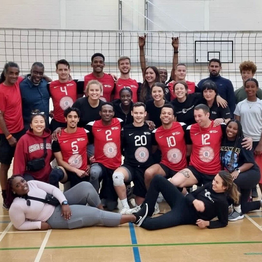 🏅 Another winner weekend - Cup results!

Malory Eagles UEL Women vs @mkcityvolleyball 3-0

Malory Eagles UEL Men vs @rhinos_volleyball 3-0

Ready for the next round!

Special thanks to our young volunteers from Graveney school.

Keep flying high Eag