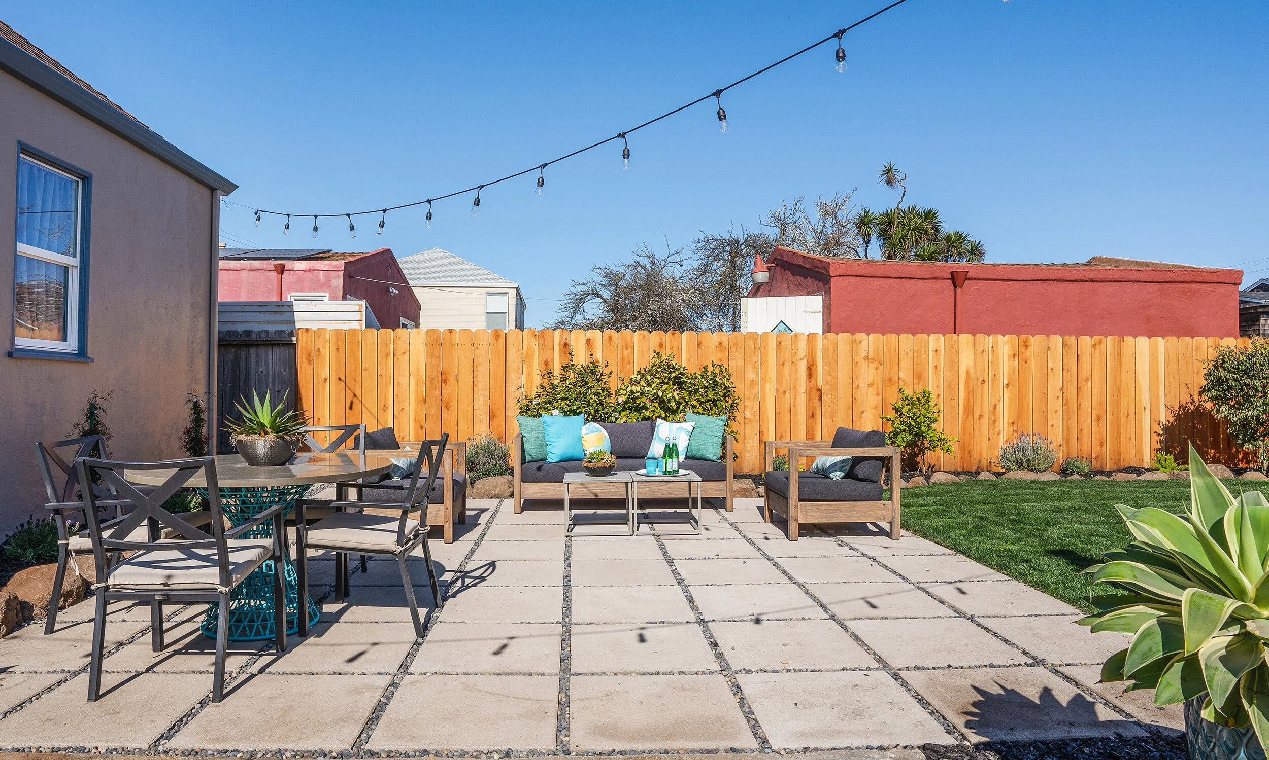 642Richmond_backyardd.jpg