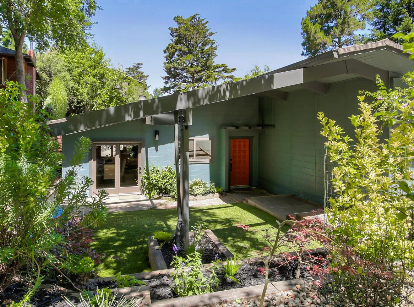 9455 Skyline Blvd, Oakland