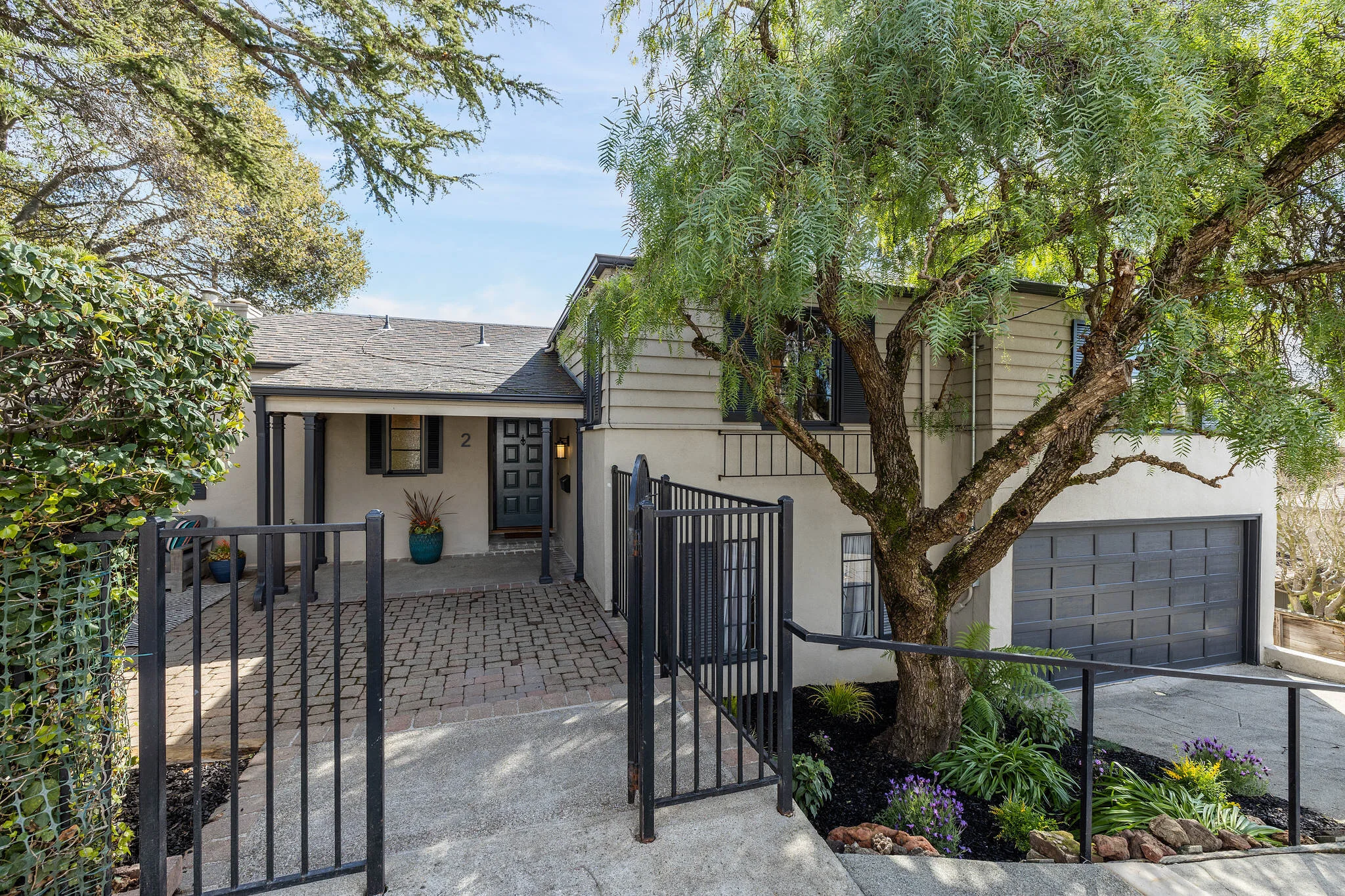 2 Marchant Ct, Kensington
