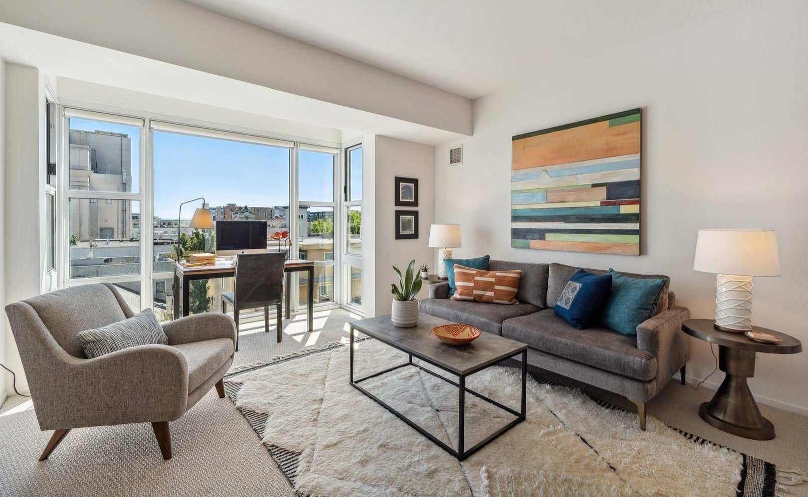1 Lakeside APT #614, Oakland