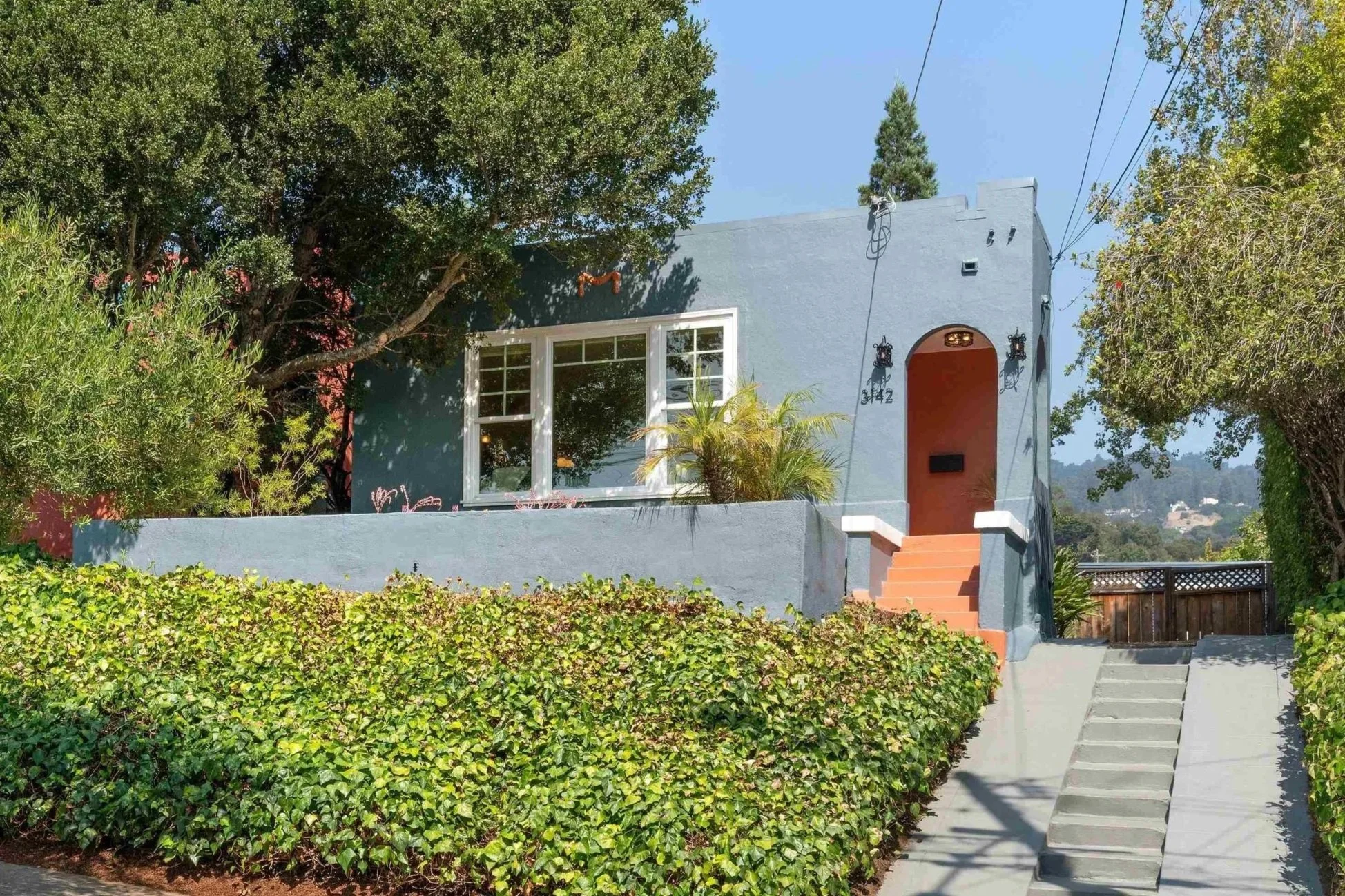 3142 Arizona St, Oakland