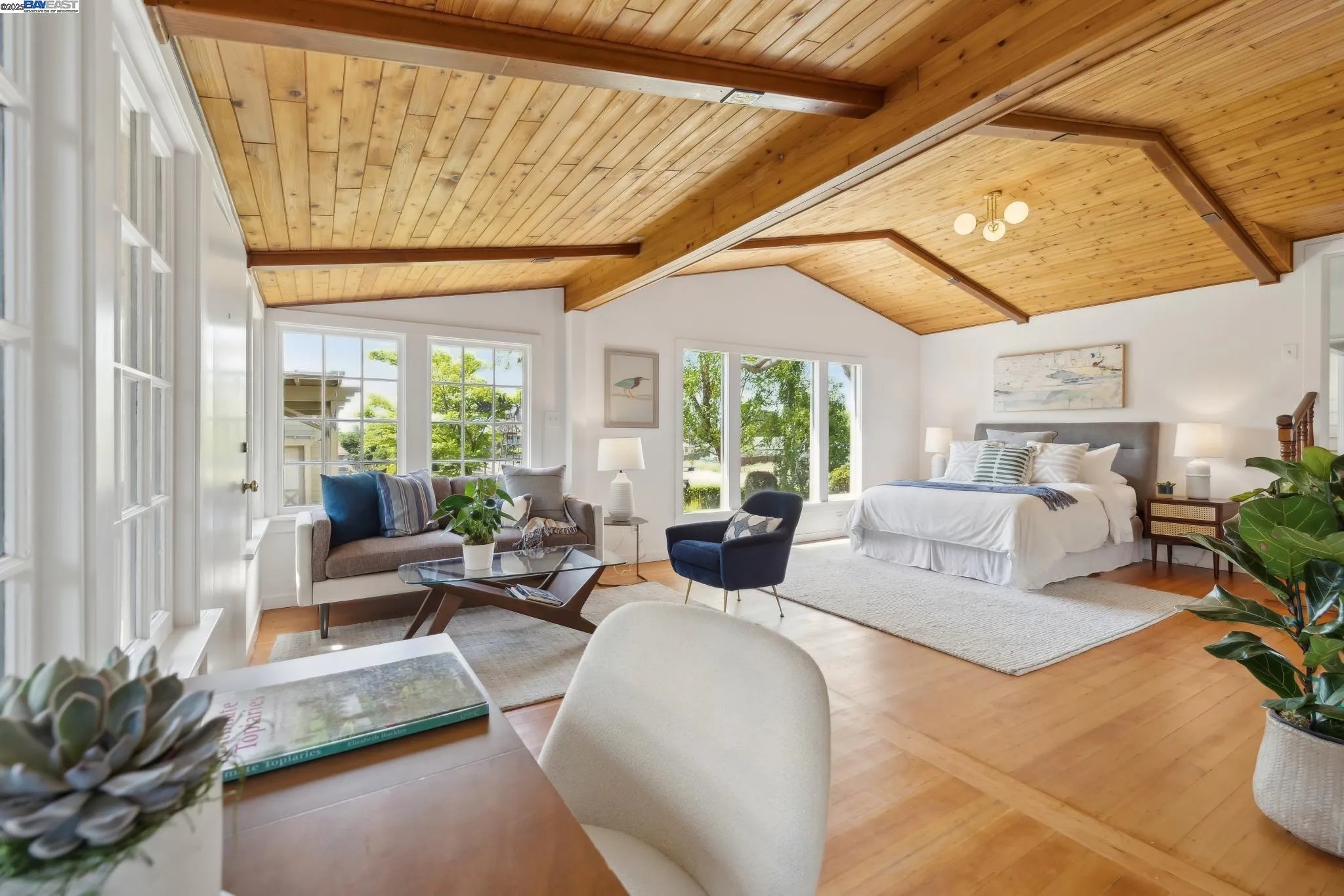 1100 Bay St, Alameda