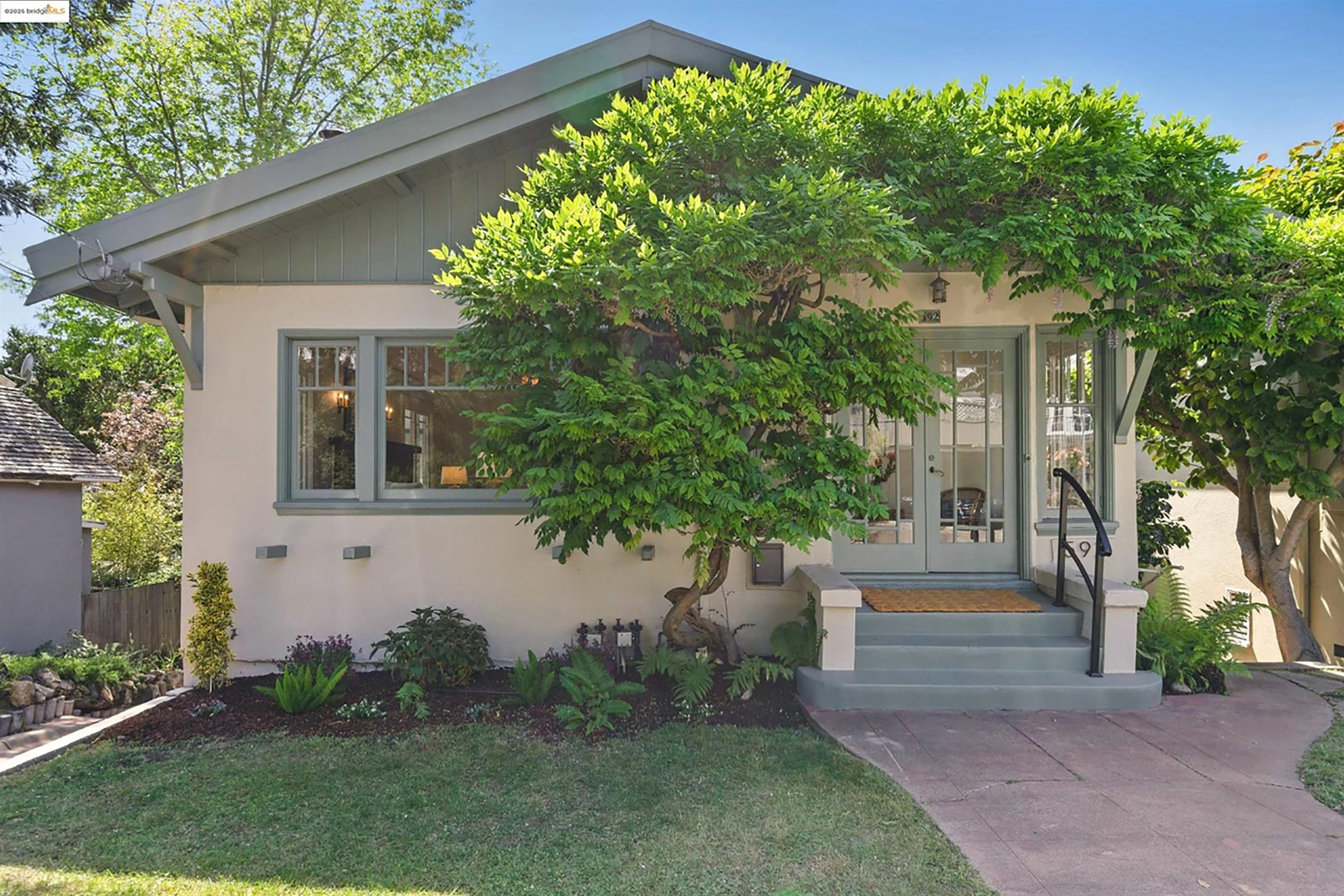 592 The Alameda, Berkeley
