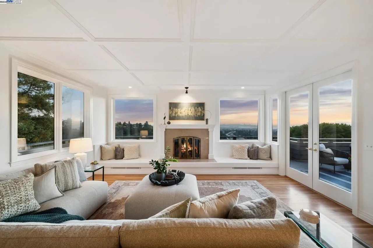 64 Roble Rd, Oakland