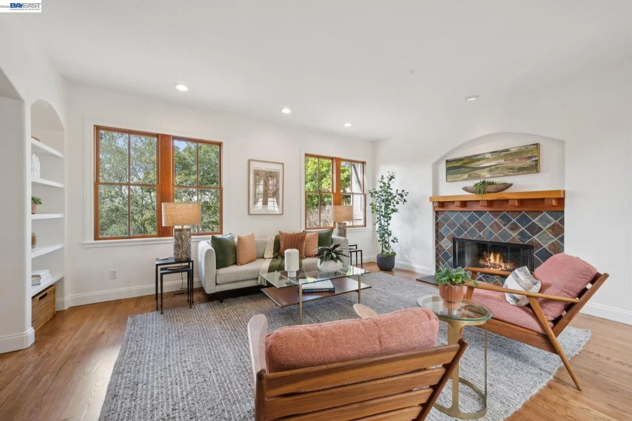 942 Aquarius Way, Oakland