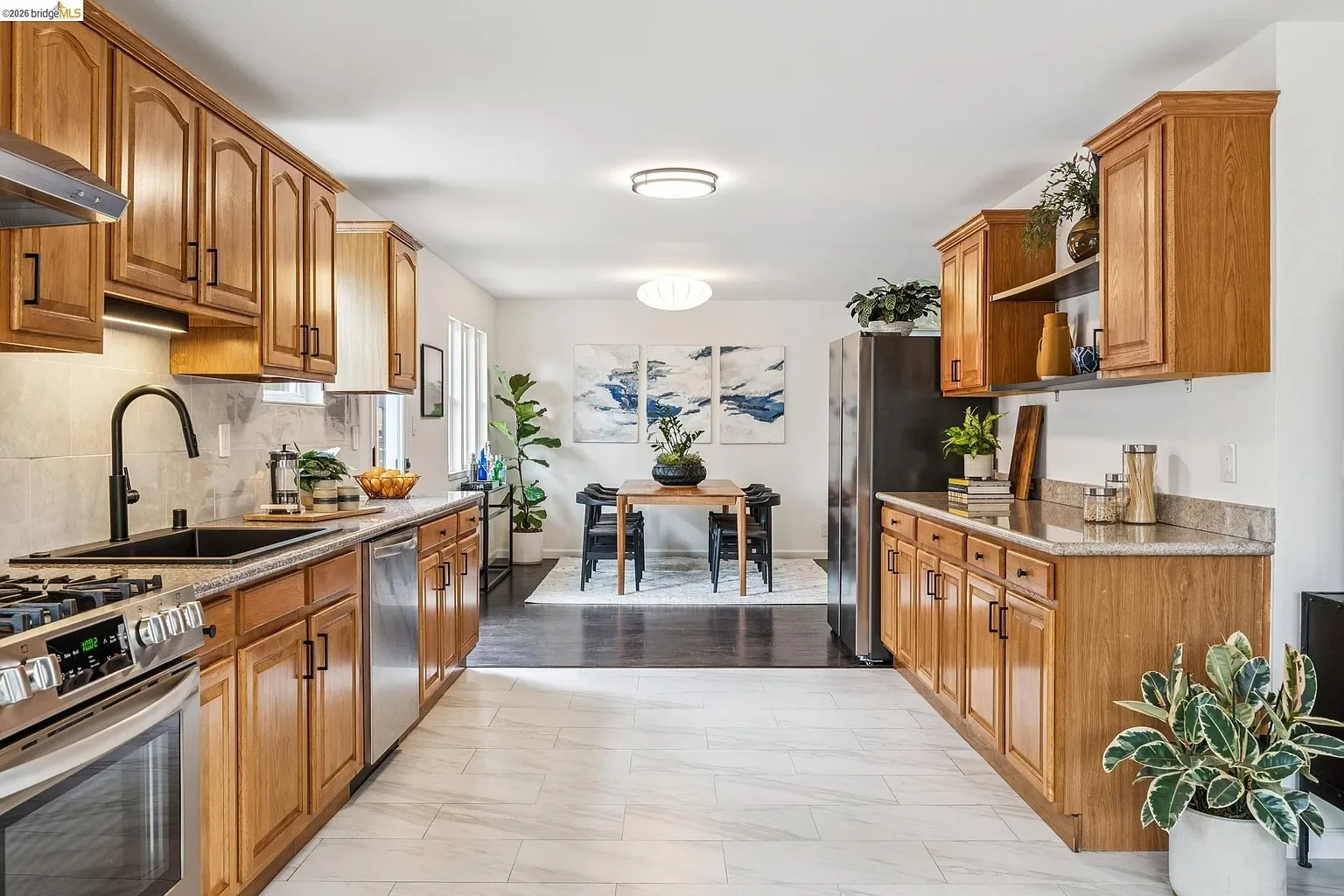 1014 10th St, Oakland