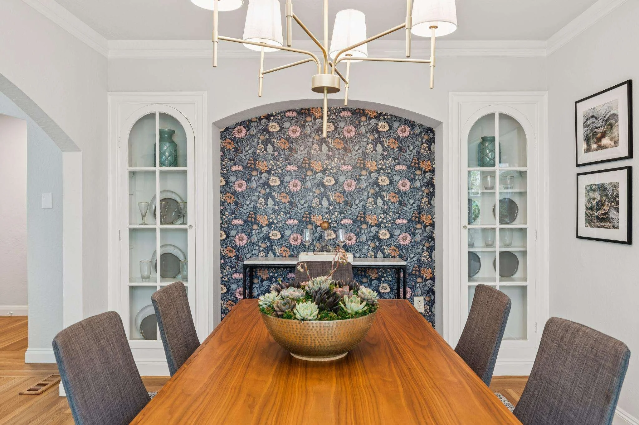 8 Hopkins Ct, Berkeley