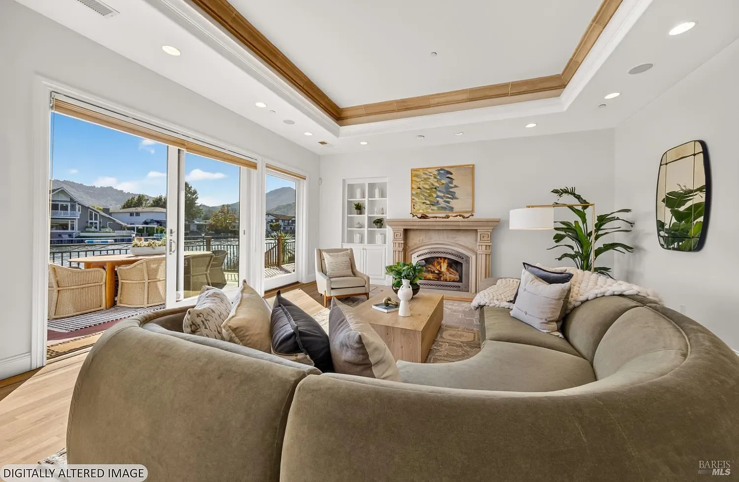 333 Riviera Cir, Larkspur