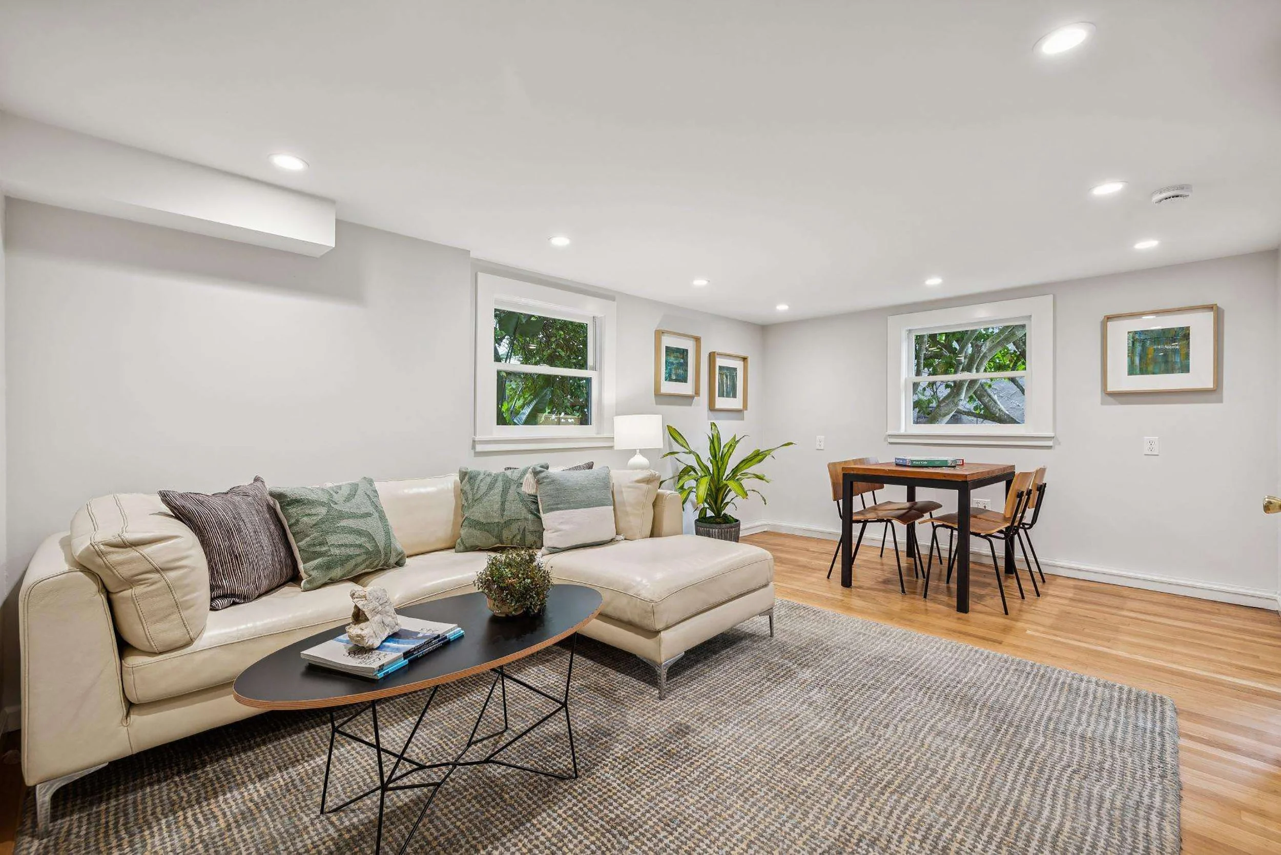 8-hopkins-court_56.jpg