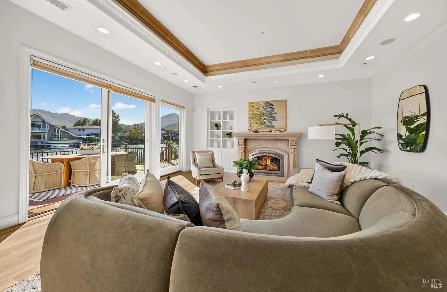333 Riviera Cir, Larkspur