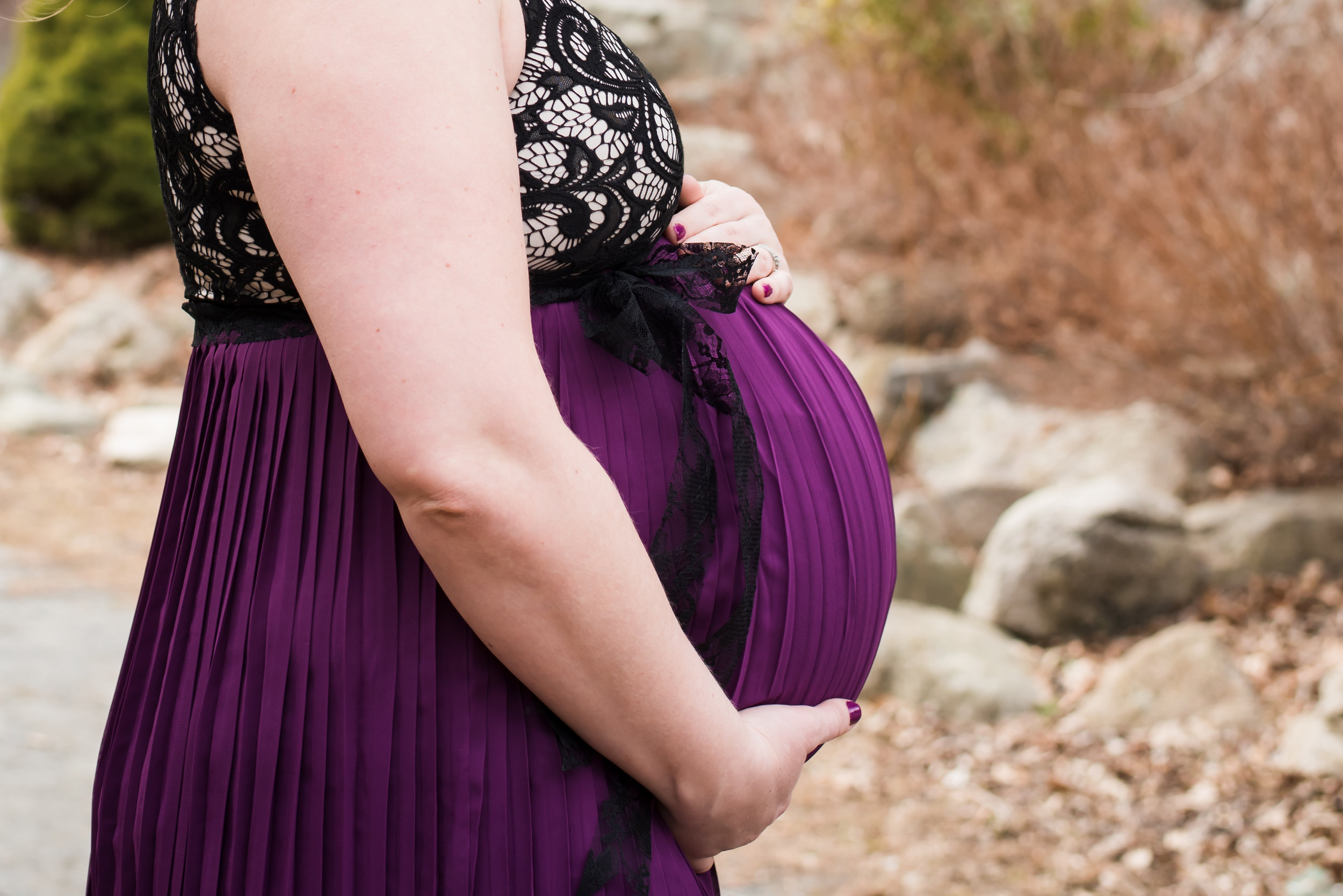 Maureen Russell Photography- Maternity Session- Borderland State Park 7.jpg