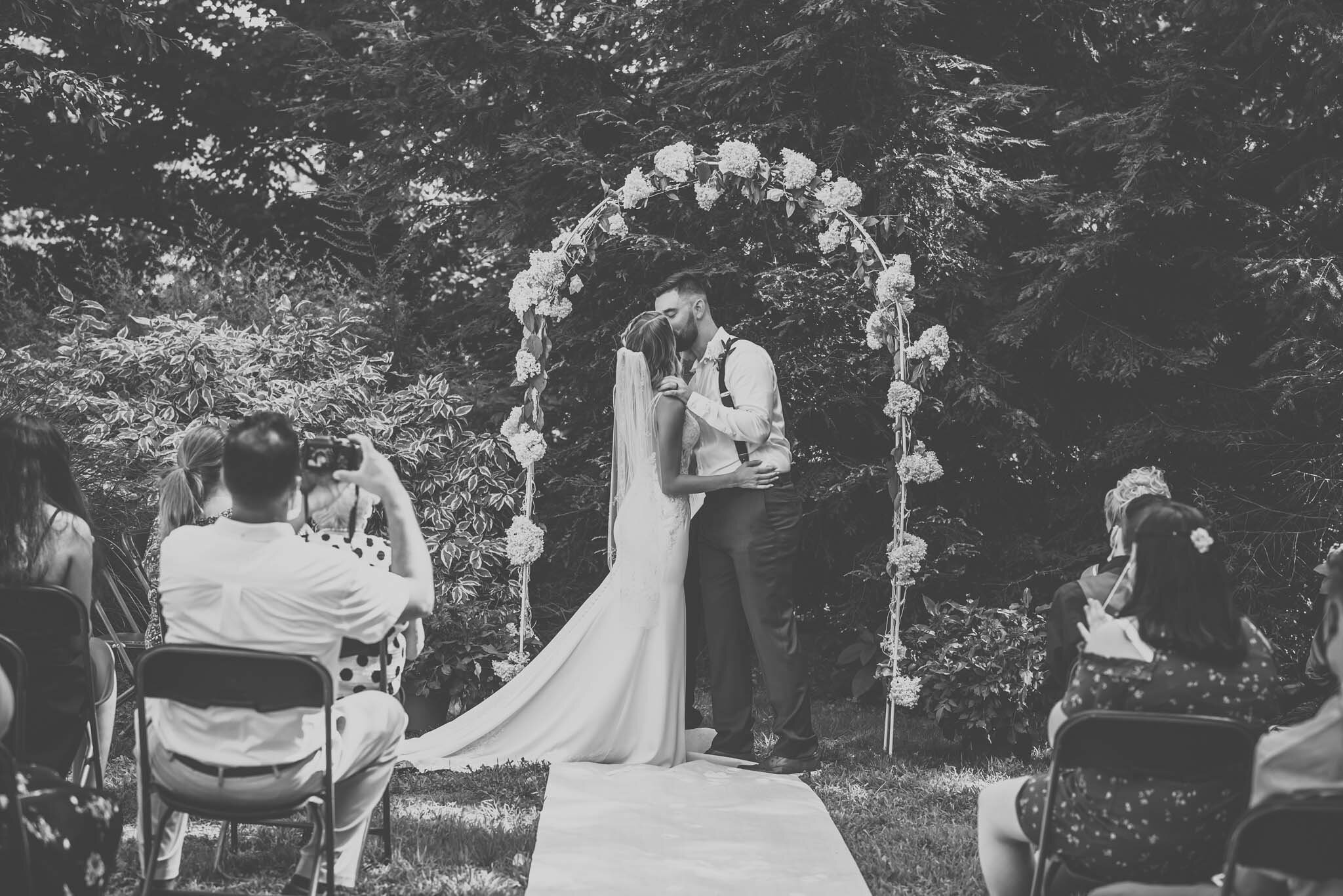 Maureen Russell Photography- Backyard Wedding in Massachusetts-48.jpg