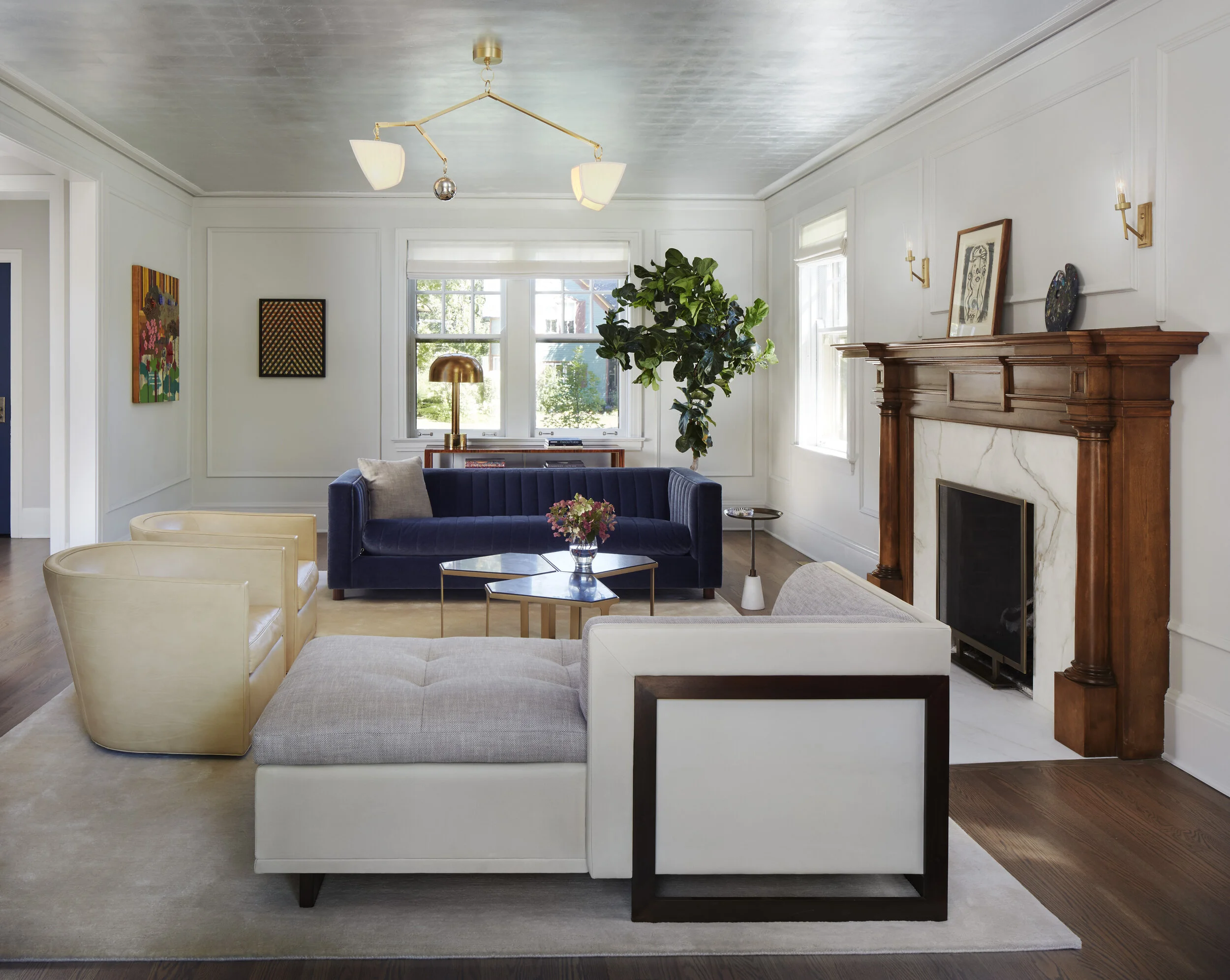 A Gut Renovation Transforms an Historic Chicago Colonial Into Contemporary Magic