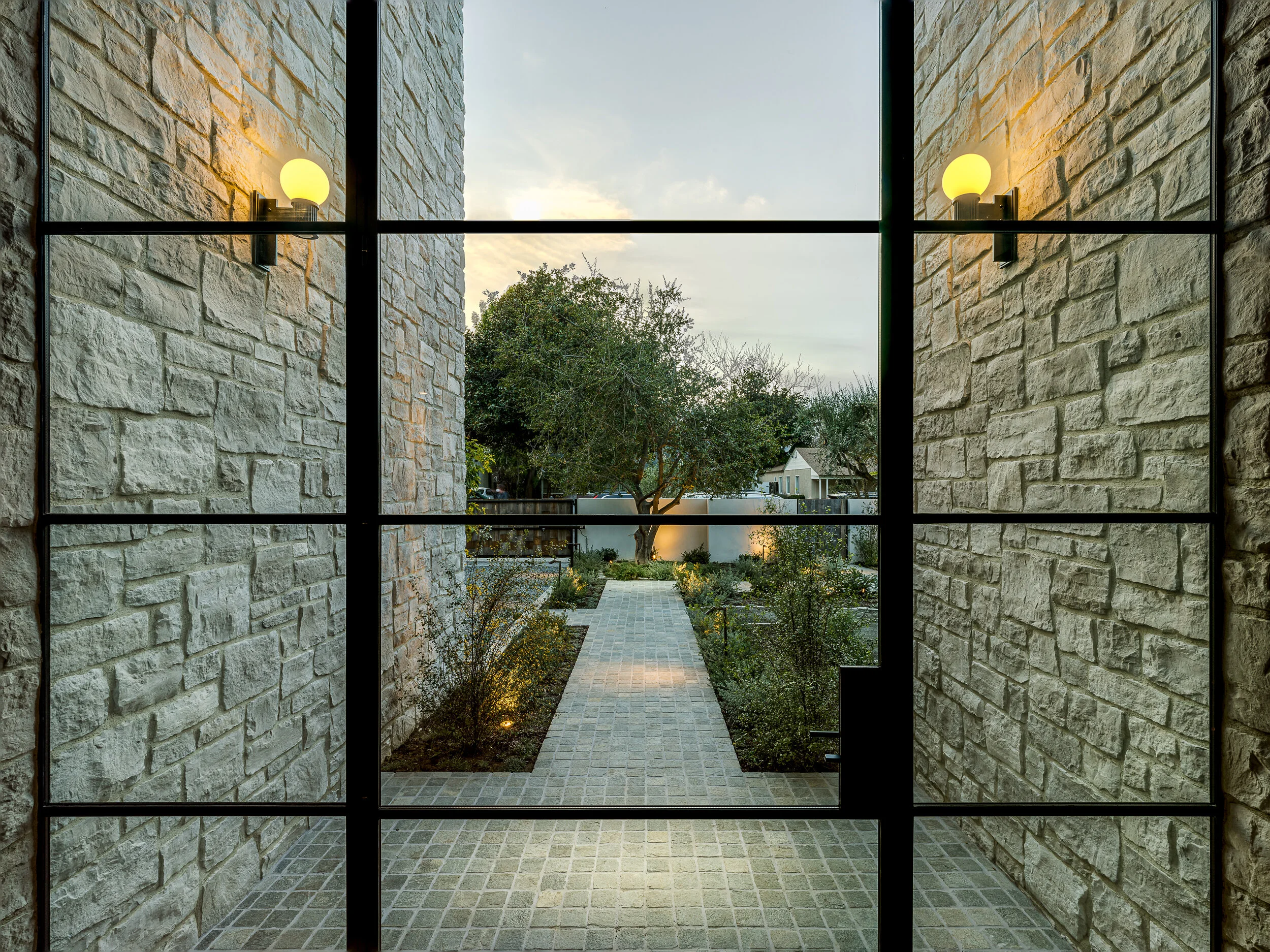 See the Amazing Reboot of a Dark, Dated California Home