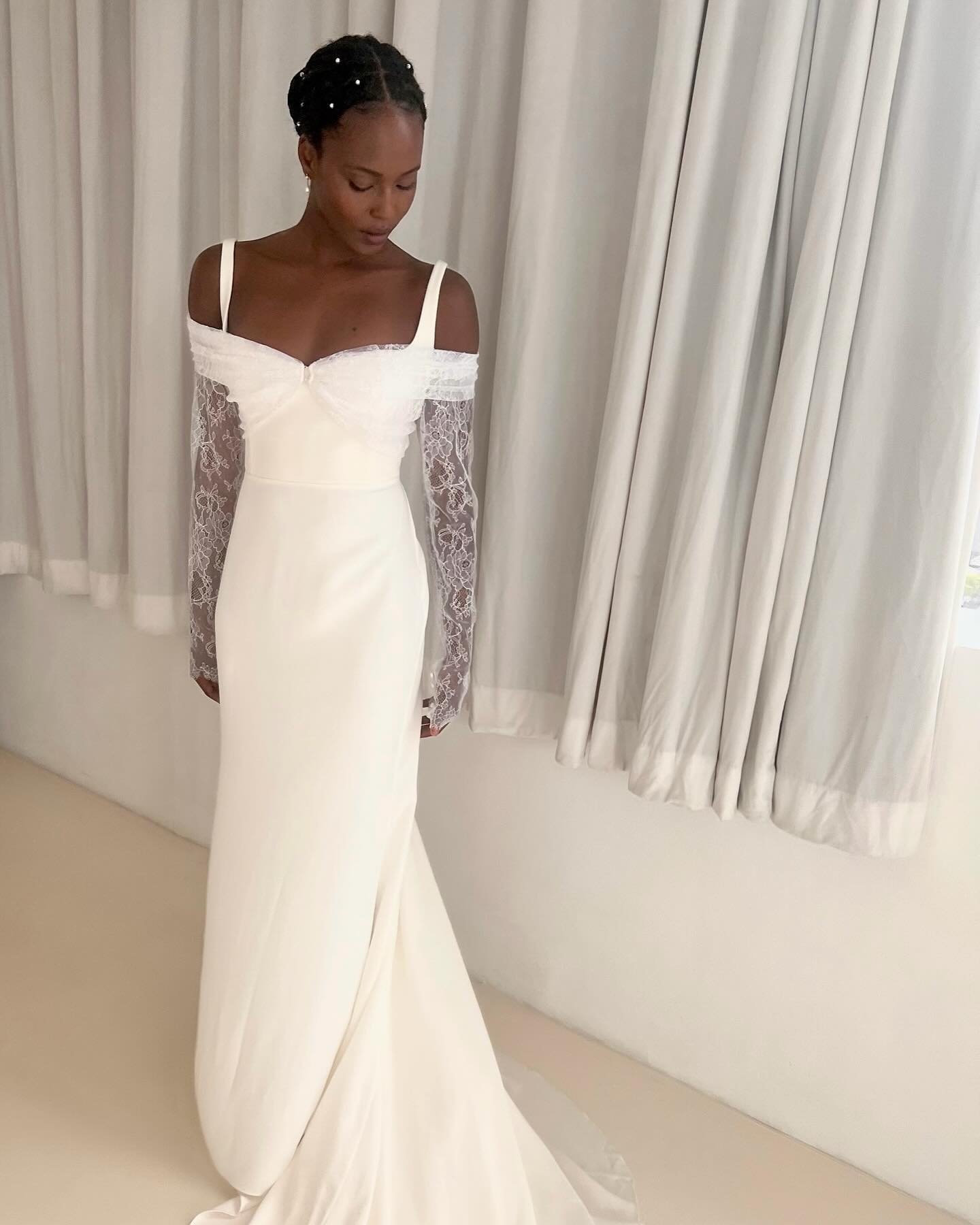 Oh, Chelsea 🦢 The sweetest silhouette in our silk crepe, a perfect gown to pair with our lace bolero