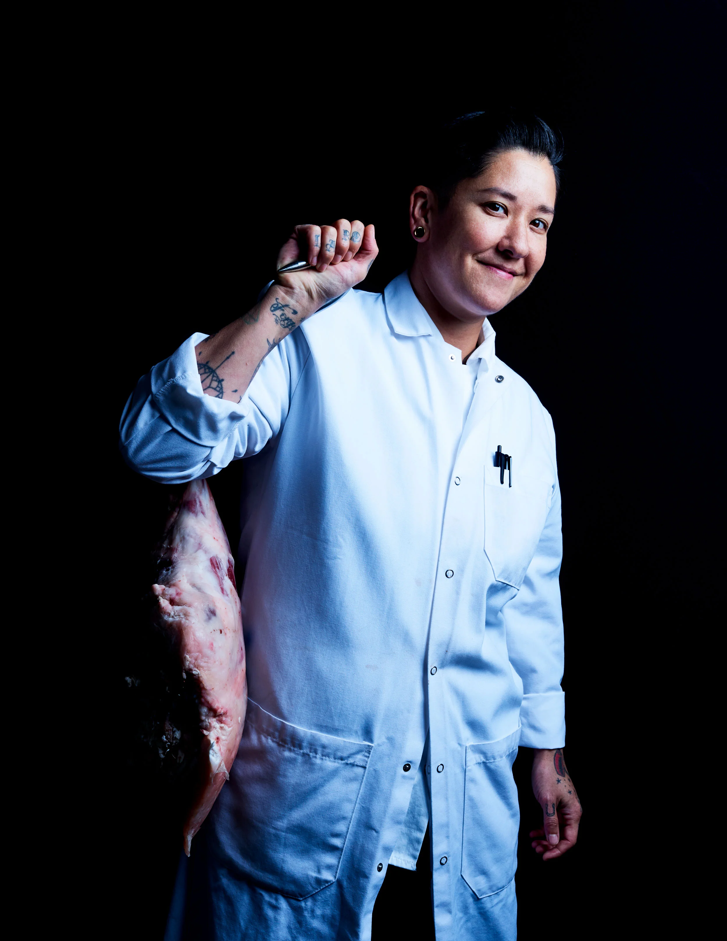 06-1708-WHITE-GOLD-BUTCHERS-0403.jpg
