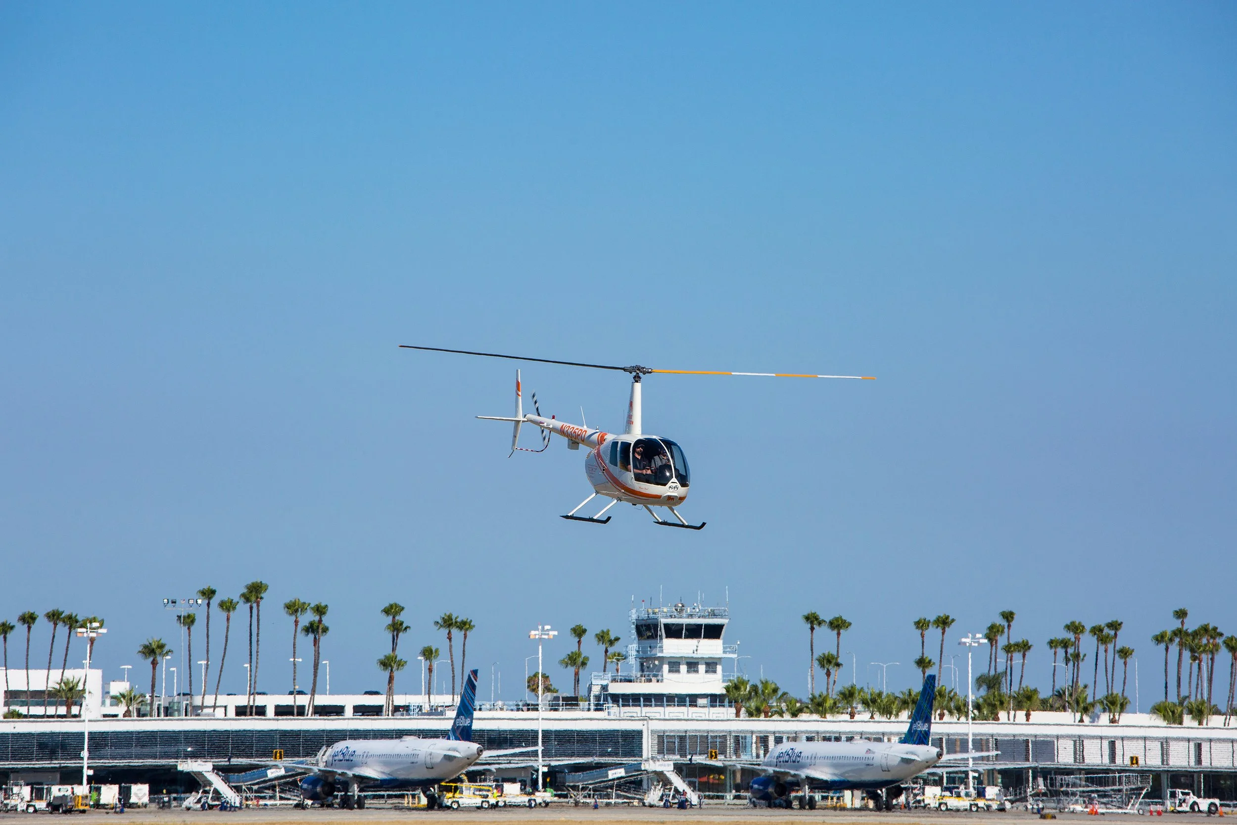 How to Become a Helicopter Pilot: Choosing Your Flight School