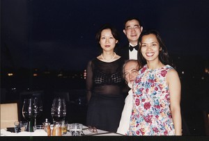 楊軍夫婦與韋唯夫婦(現已離婚)合影