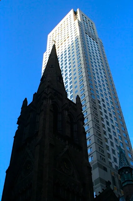 Black & White  黑白雙煞