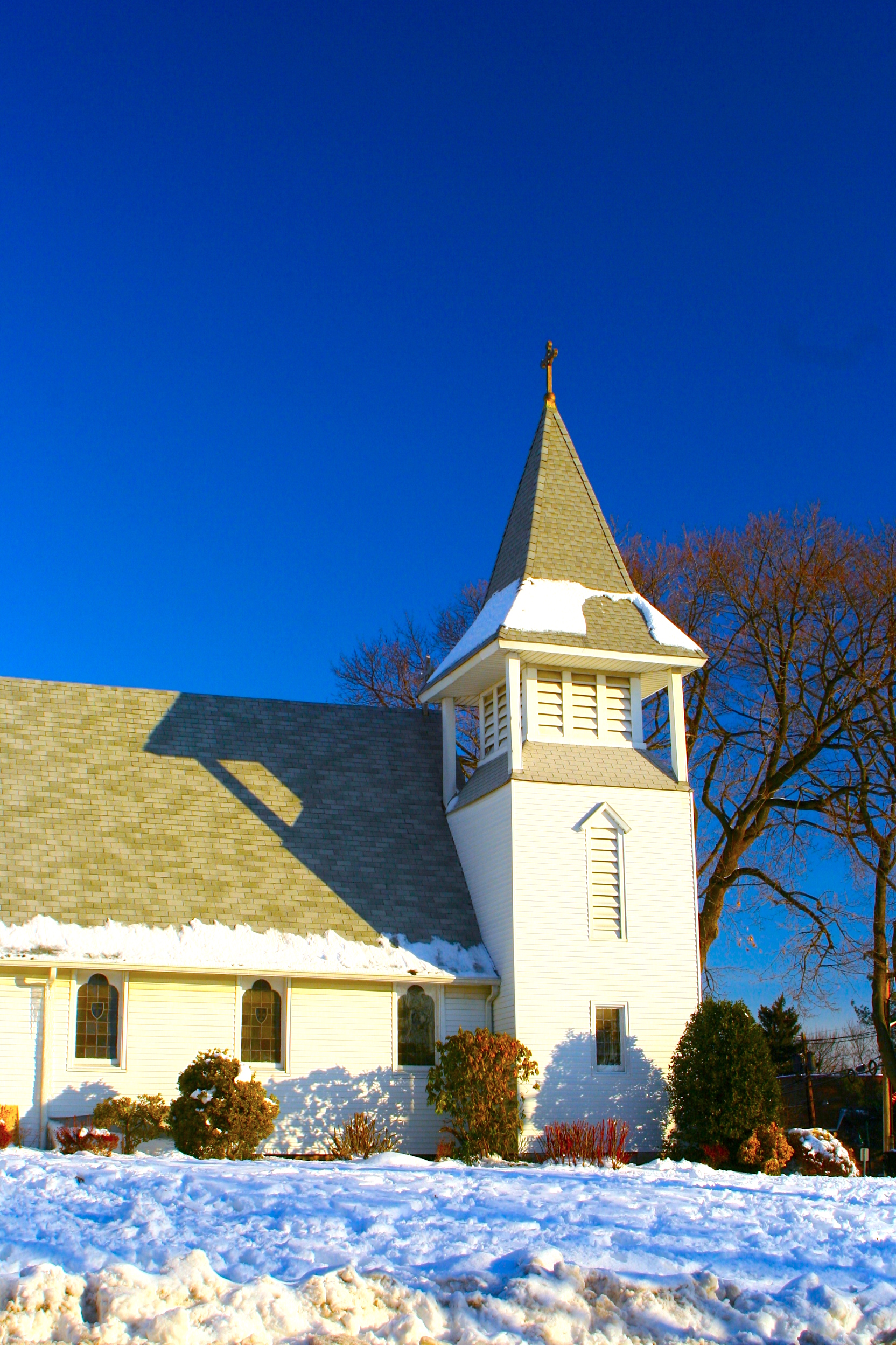 A Snow White Church 白雪教堂