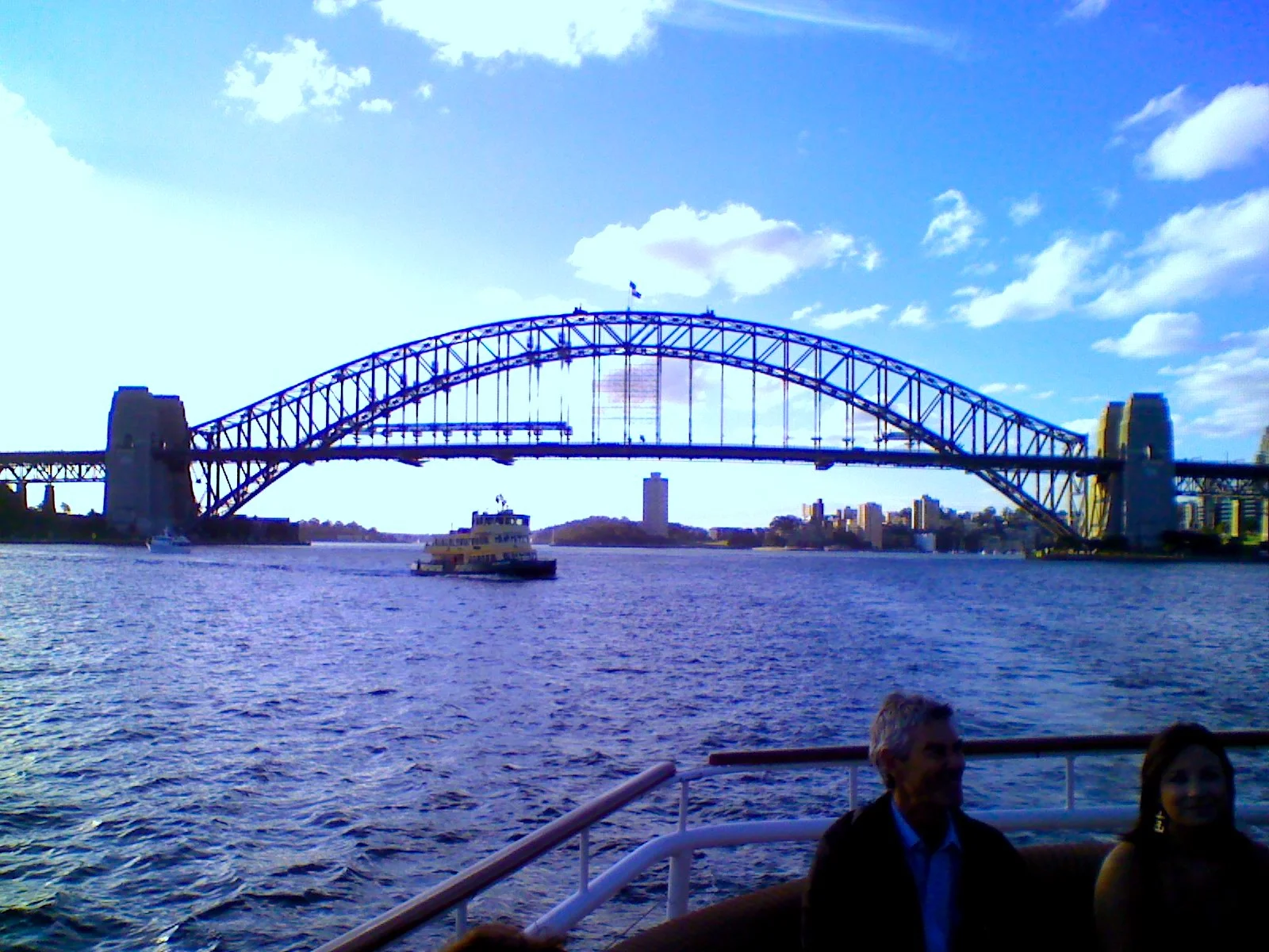 Crossing the Bridge 穿越大橋