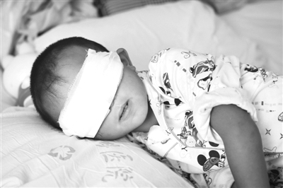 Six-year-old Bingbing lost his eyes after being kidnapped.