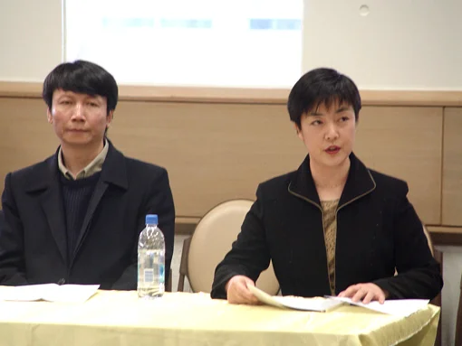 原告代表曾錚及公訴人代表潘晴(大纪元)
