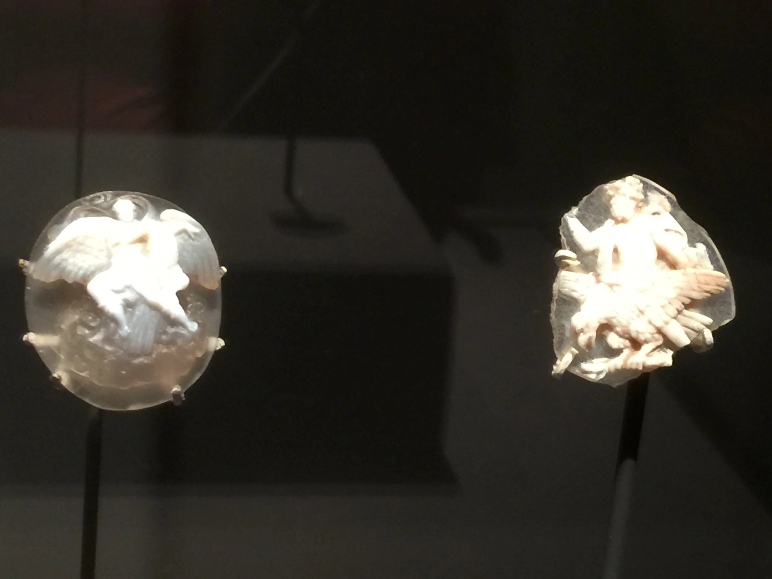 Cameo Fragment with Jupiter Astride an Eagle & Rape of Ganymede 珠寶浮雕甘尼美蒂被擄