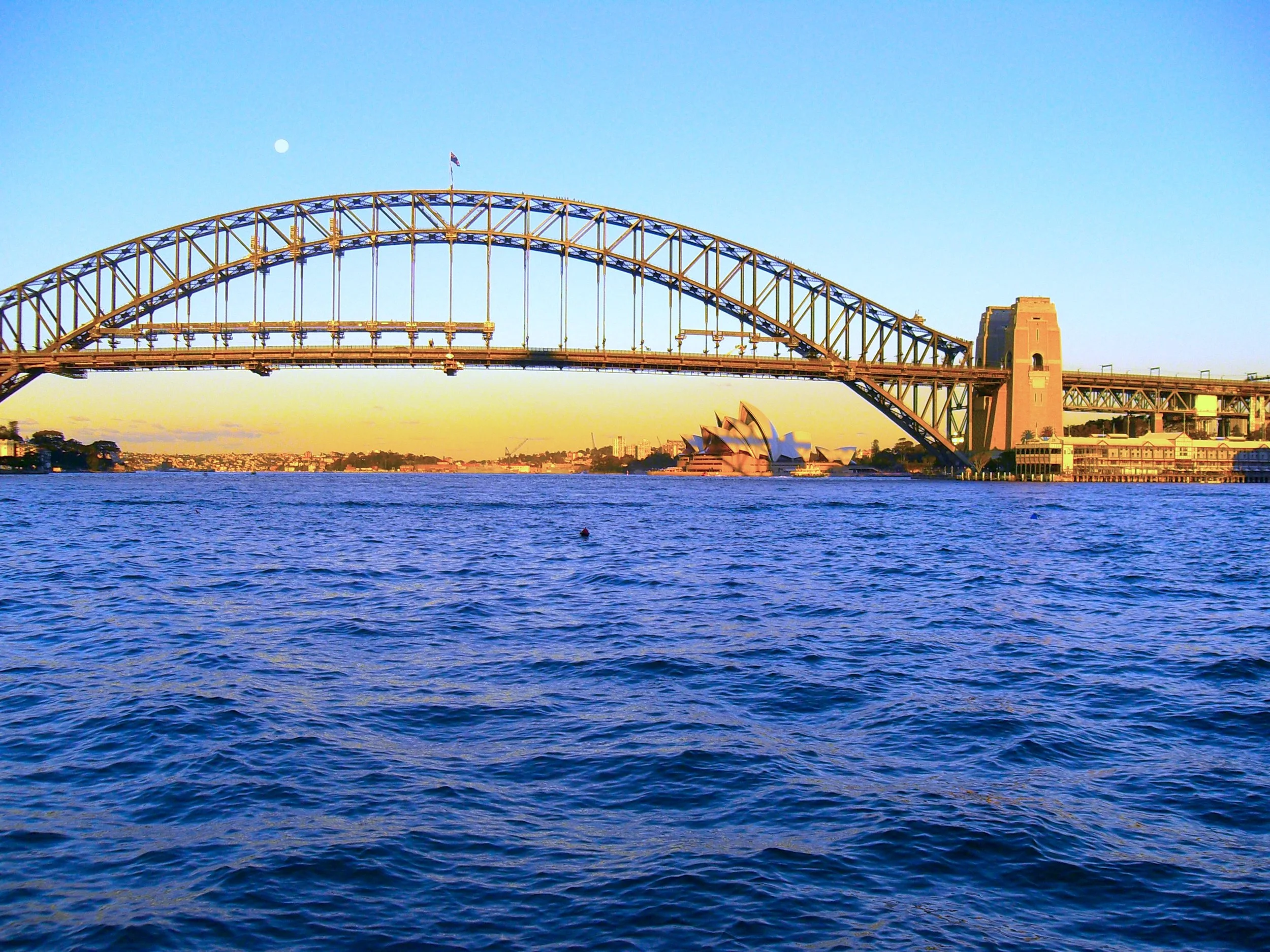 Early Moon over the Bridge 月夜暢想
