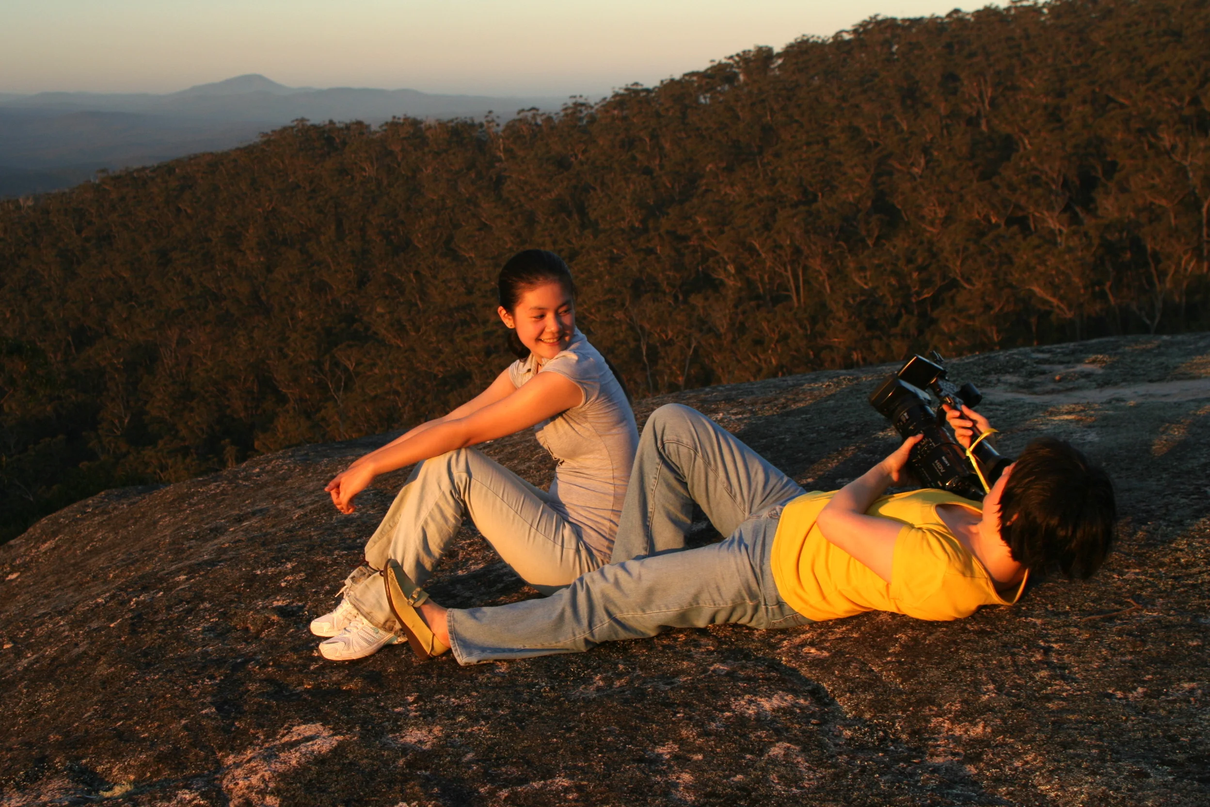 Catching the Sun in an Awkward Position 捕捉夕陽 