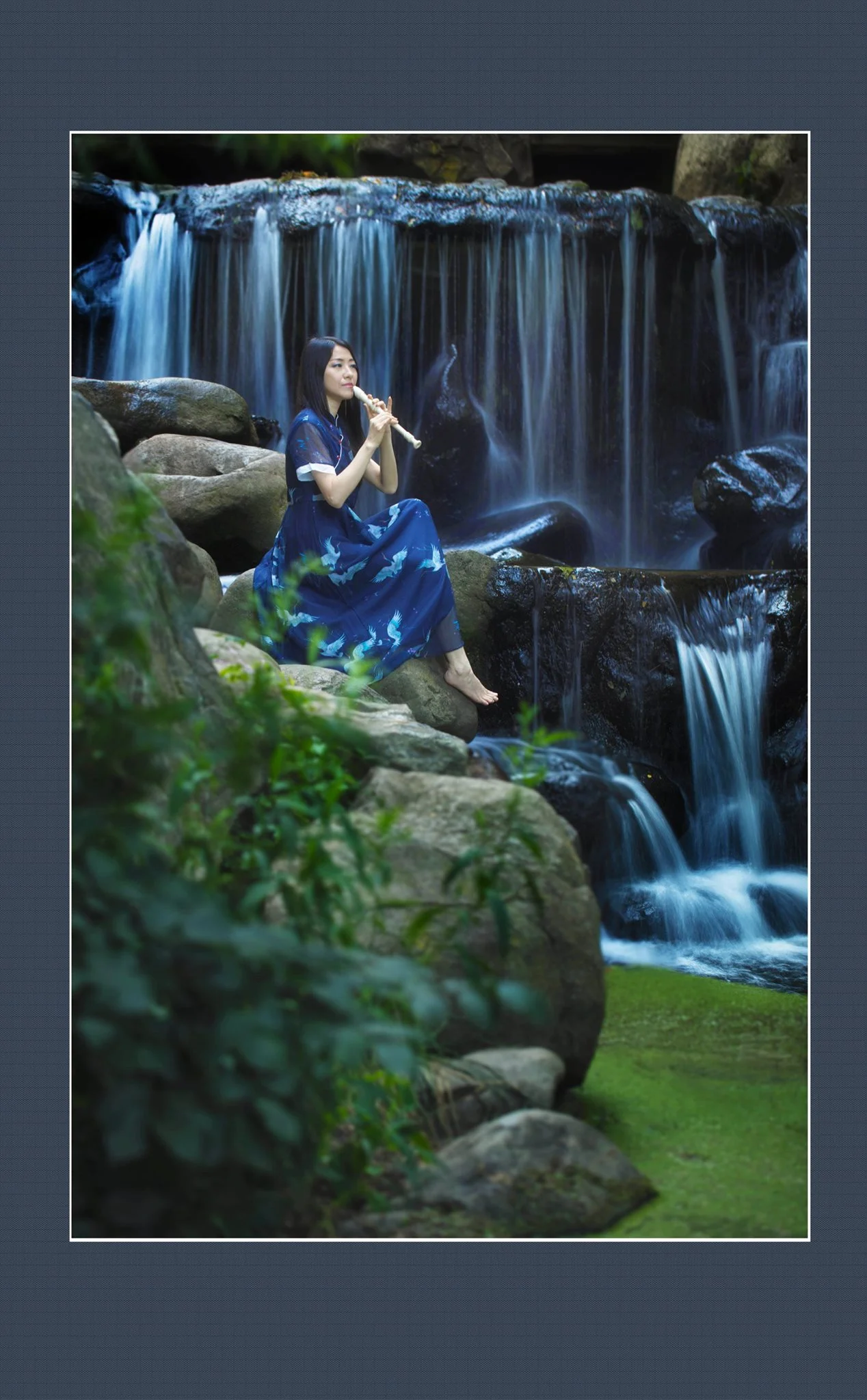 Ariel Tian at Prospect Park in New York. Photo by Benny Zhang 田甜攝於紐約展望公園。攝影:張炳乾
