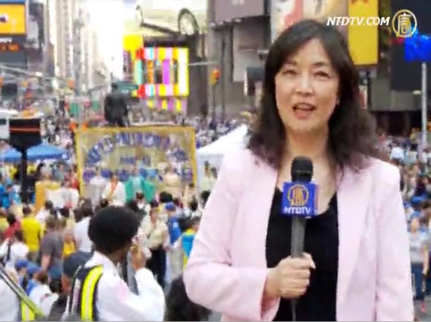 傳世廿年 華人讚法輪功重振人類道德