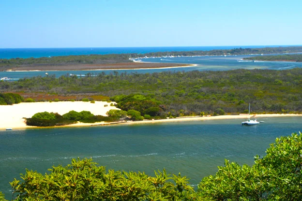 Lakes Entrance(「眾湖之門」)景致。