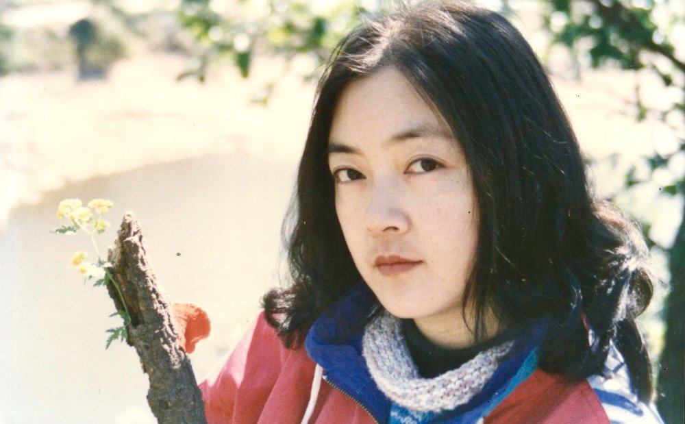 Jennifer in a mountain near Beijing in 1995. 曾錚1995年攝於北京郊區