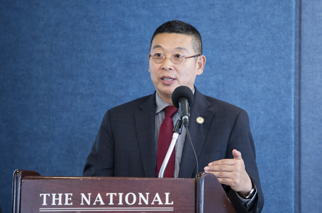 Yang Jianli, president and founder of Citizen Power Initiatives for China(CPIC)speaks at the National Press Club on Latest Developments in China’s On-demand Killing of Prisoners of Conscience for Organs in Washington on July 15, 2019. (Lynn Lin/The Epoch Times)