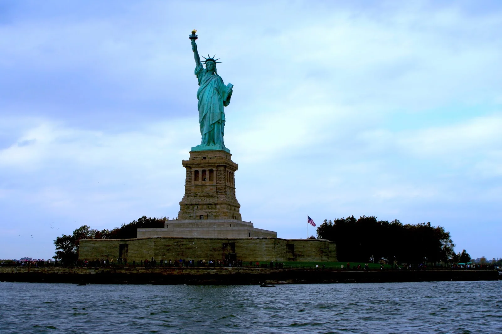 Welcome to America, a Land of Hope and Liberty 仰望自由女神