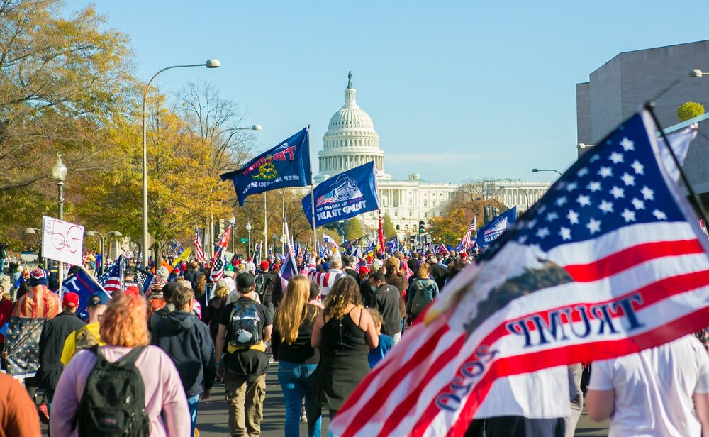 “Stop the Steal” rally in Washington DC on Nov 14, 2020. Photo by Lisa Fan 圖：2020年11月14日，五十多萬民衆在華盛頓舉行遊行集會，反對大選舞弊，支持川普總統連任。攝影：李莎