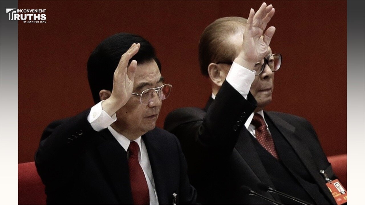 Hu Jintao (L) and Jiang Zemin.