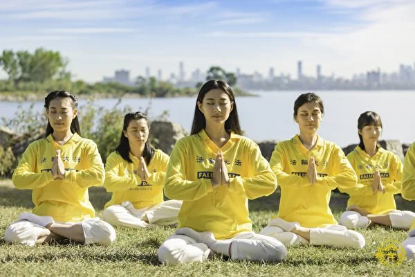 五毛问：「法輪功骨幹分子死了好些，你還敢宣傳？ 」網友替我神回覆！