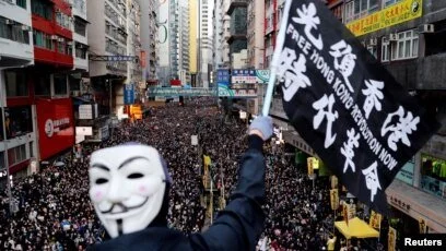 来稿照登:倒行逆施毁港不可善终,王者归来作孽猪头没命!
