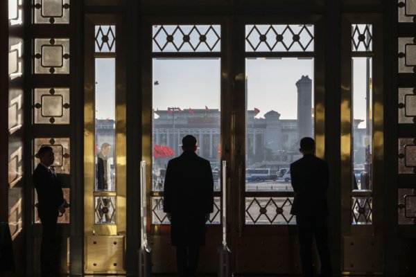 Beijing's 'Close the Door and Beat the Dog' Crackdown: CCP Slams Shut Outbound Investment Gates