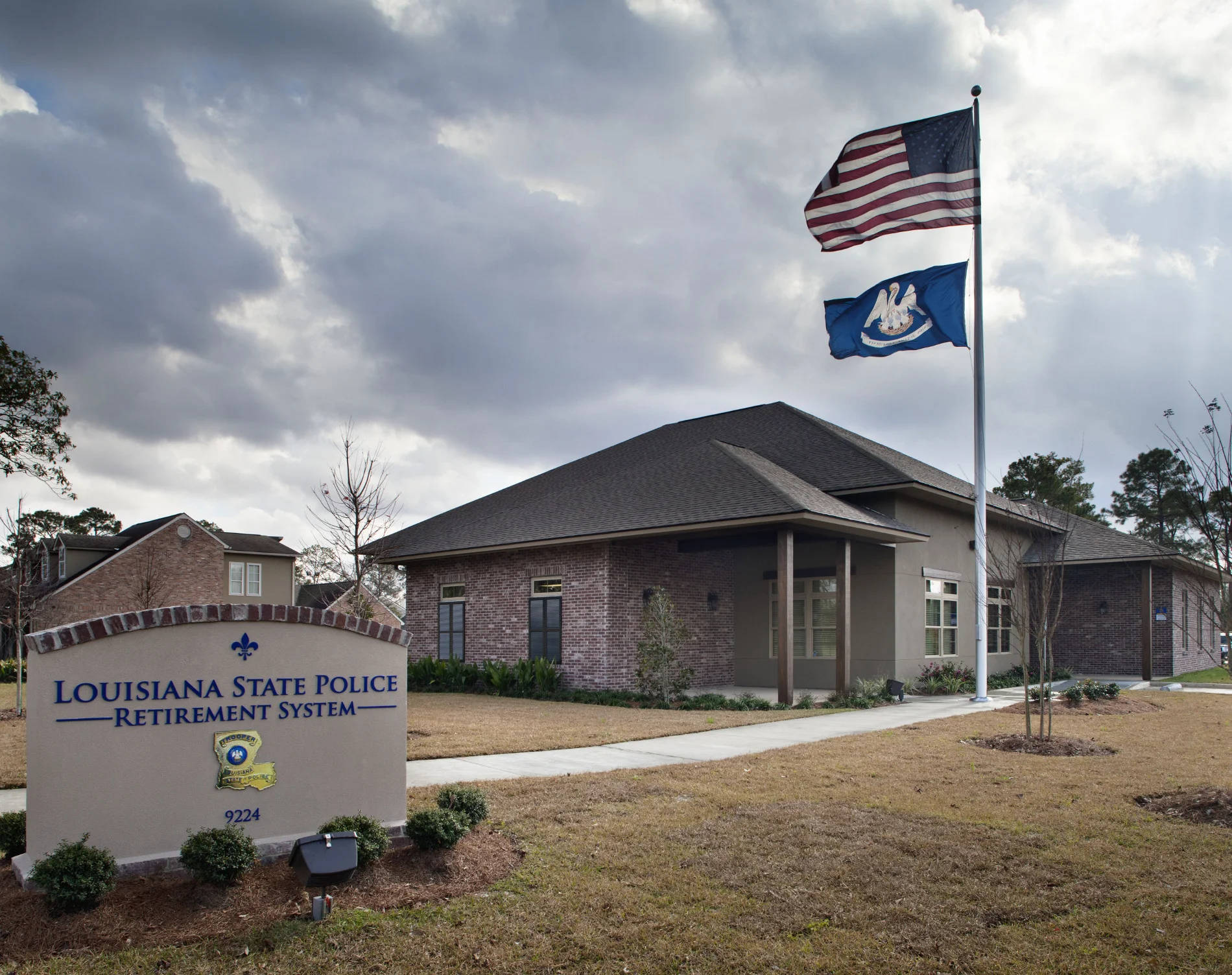 S-CrumpWilson_PoliceRetirement_005.jpg