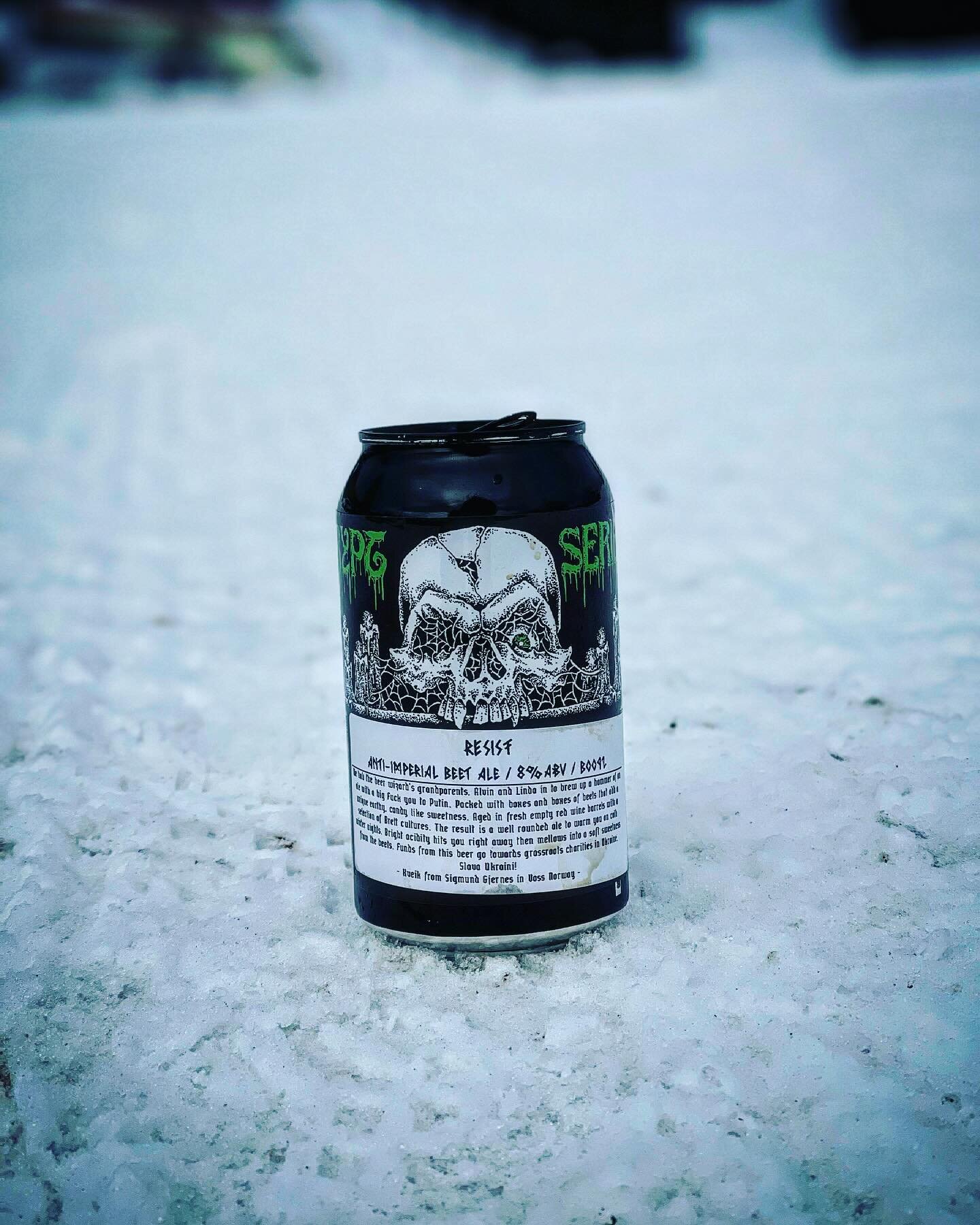 Here is some choice darkness against a snowy white backdrop, care of our friends @jackknifebrewing . This brew was an excellent companion in the Alpine💀💀⚡️⚡️