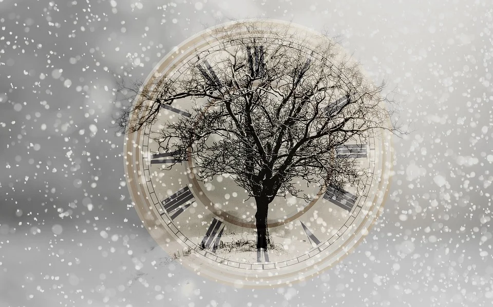 snow clock.jpg